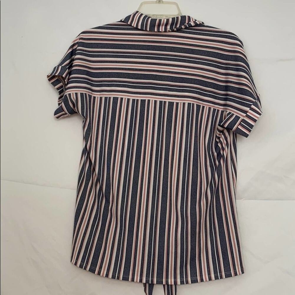 Faith & Joy Pink & Navy Front Tie Short Sleeve Top - Picture 2 of 9